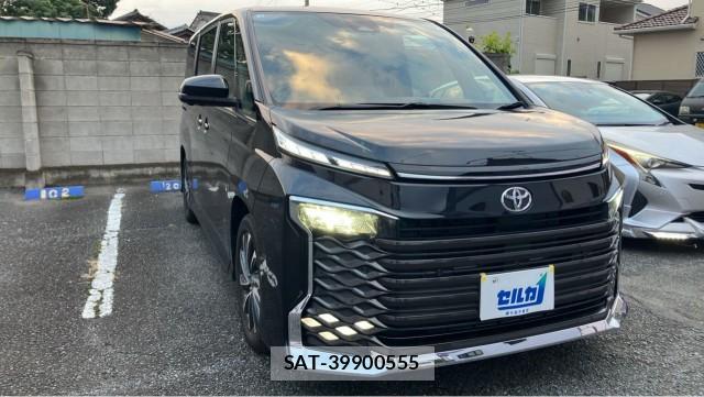 Toyota VOXY 2026-06 8550411-11