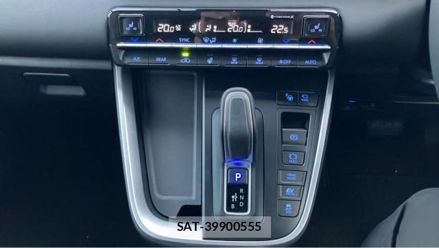 Toyota VOXY 2026-06 8550411-14