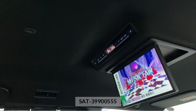 Toyota VOXY 2026-06 8550411-15