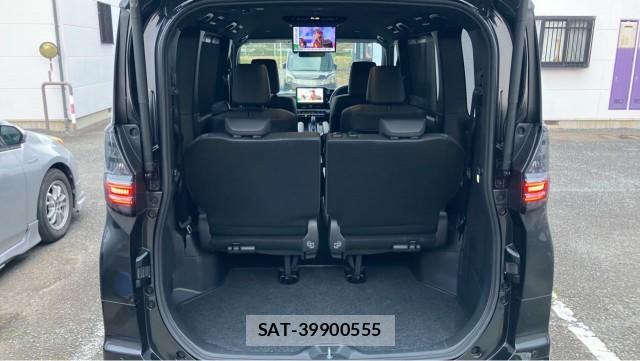 Toyota VOXY 2026-06 8550411-17
