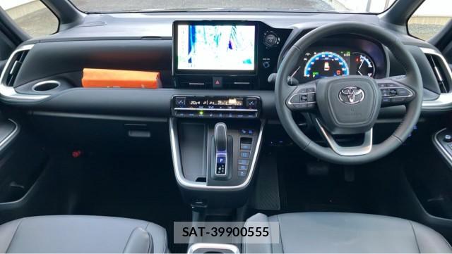 Toyota VOXY 2026-06 8550411-2