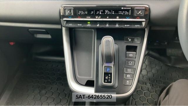 Toyota VOXY 2026-02 8550412-14