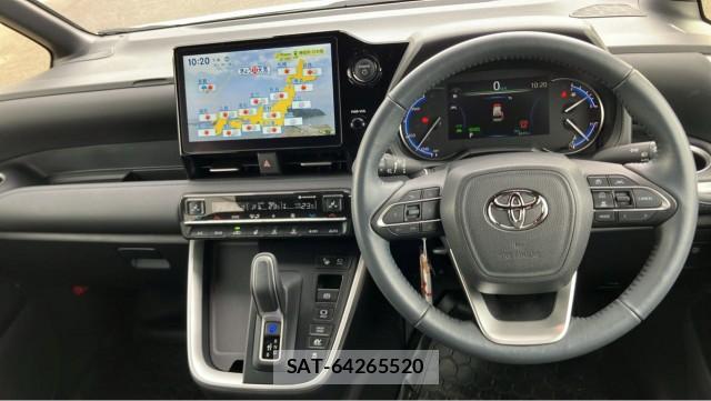 Toyota VOXY 2026-02 8550412-16