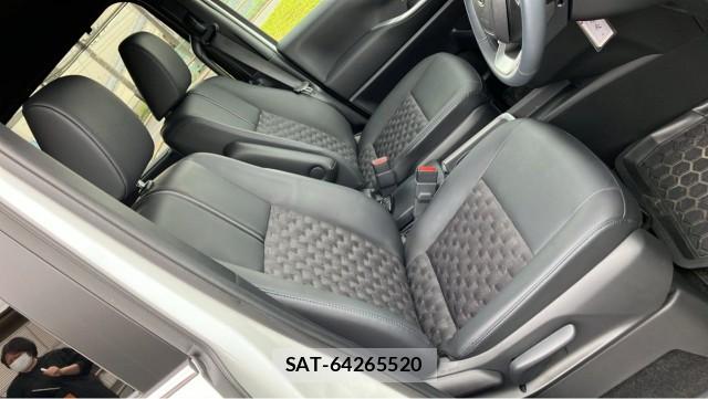 Toyota VOXY 2026-02 8550412-5