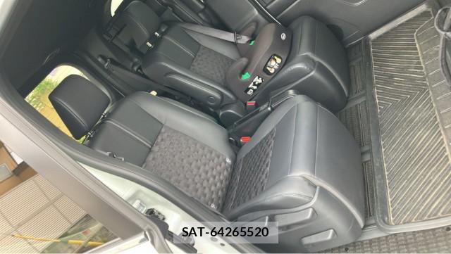 Toyota VOXY 2026-02 8550412-6