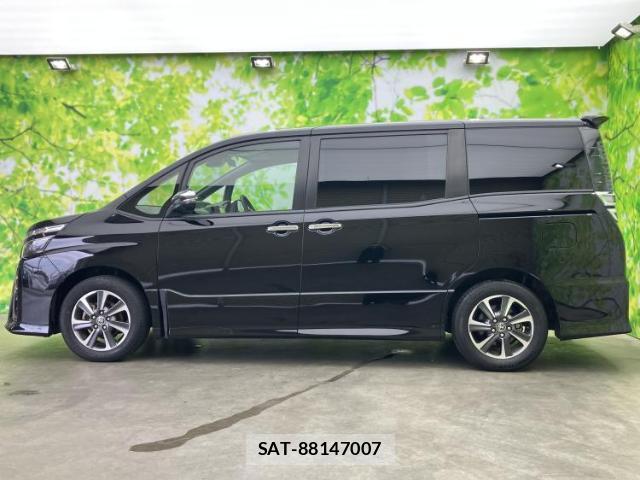 Toyota VOXY 2020-01 8550610-1