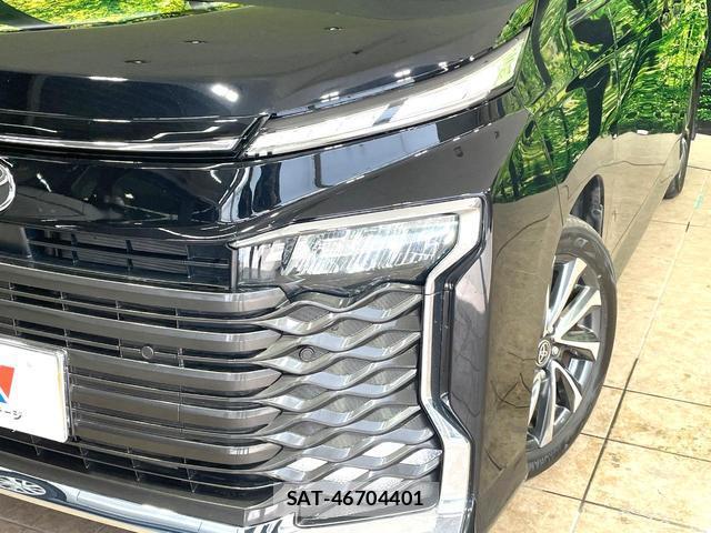 Toyota VOXY 2024-02 8550687-12