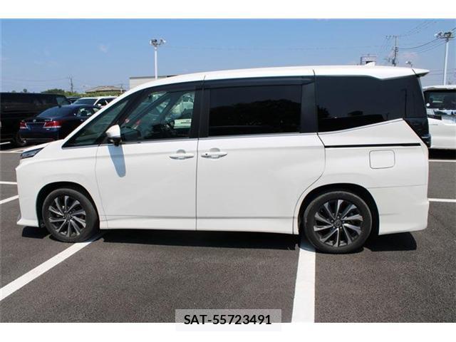 Toyota VOXY 2023-06 8550761-5