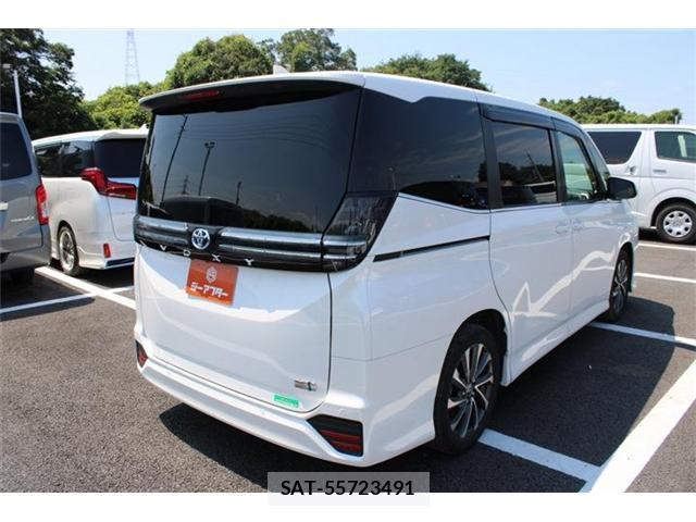 Toyota VOXY 2023-06 8550761-8