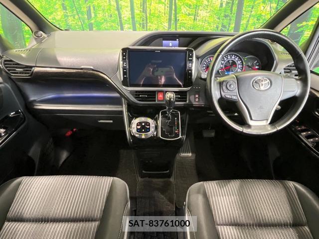 Toyota VOXY 2017-08 8550815-1