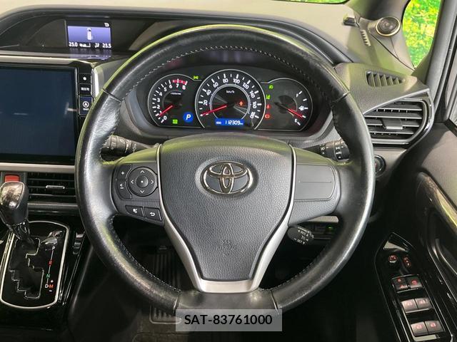 Toyota VOXY 2017-08 8550815-10