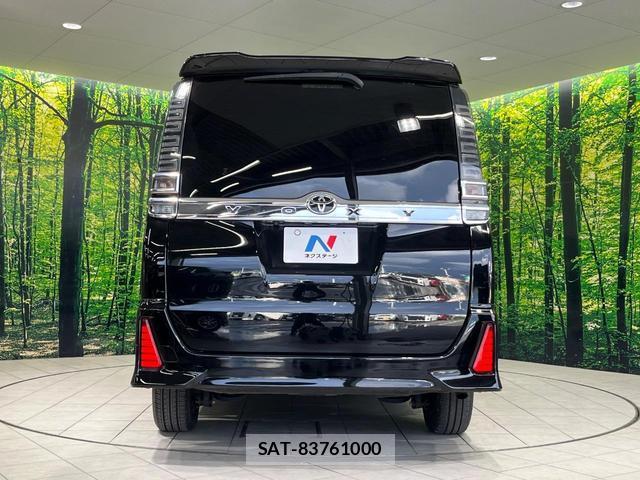 Toyota VOXY 2017-08 8550815-14