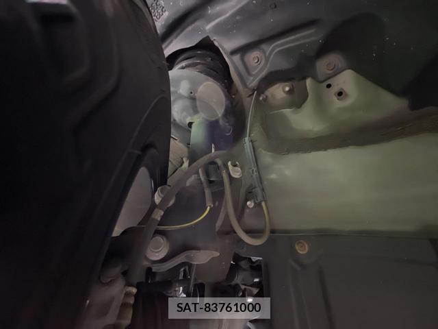 Toyota VOXY 2017-08 8550815-19