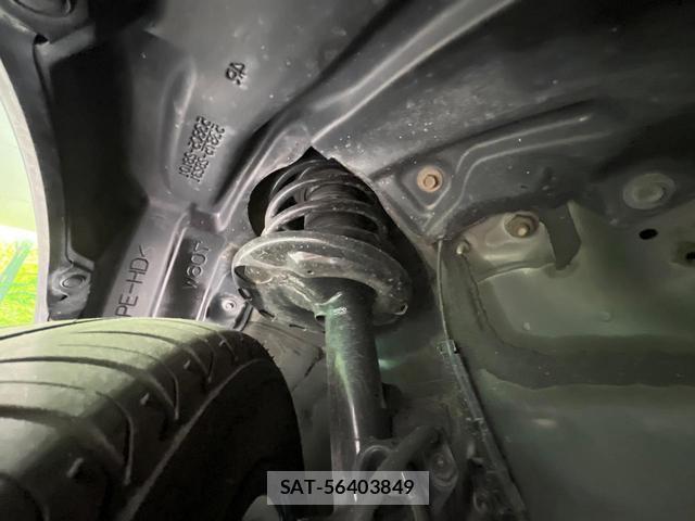 Toyota VOXY 2019-11 8550818-19
