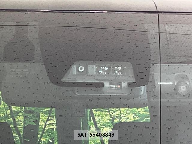 Toyota VOXY 2019-11 8550818-3