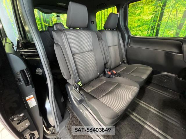 Toyota VOXY 2019-11 8550818-8
