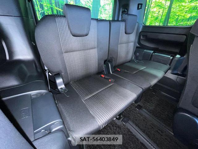 Toyota VOXY 2019-11 8550818-9