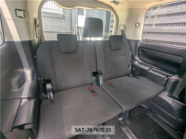 Toyota VOXY 2015-12 8550837-10