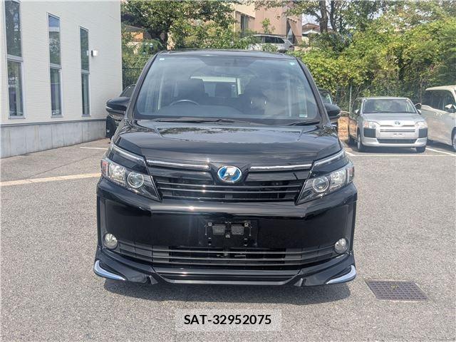 Toyota VOXY 2015-07 8550838-2