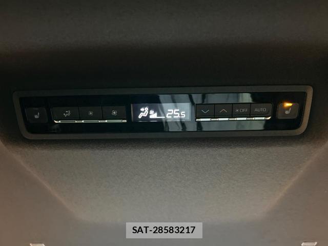 Toyota VOXY 2023-06 8550970-4