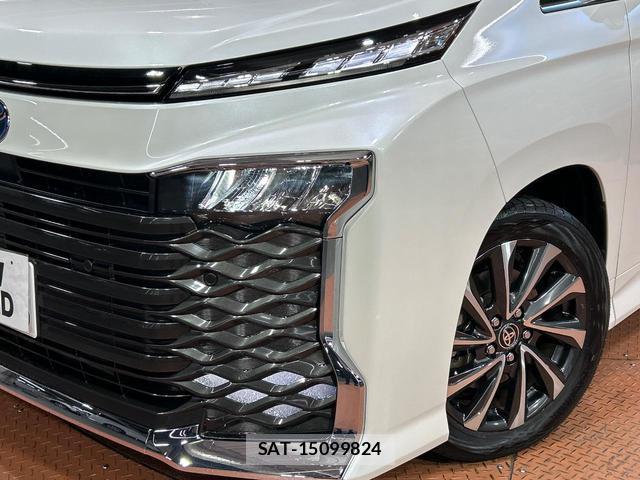 Toyota VOXY 2024-01 8550971-12