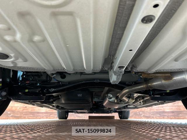 Toyota VOXY 2024-01 8550971-19