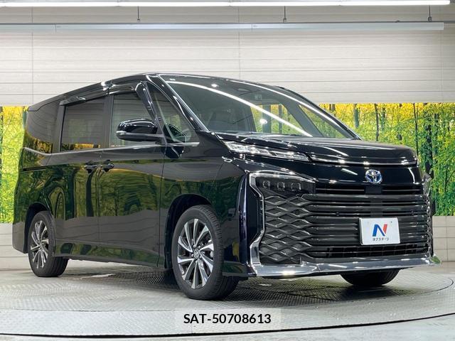 Toyota VOXY 2023-05 8551094-16