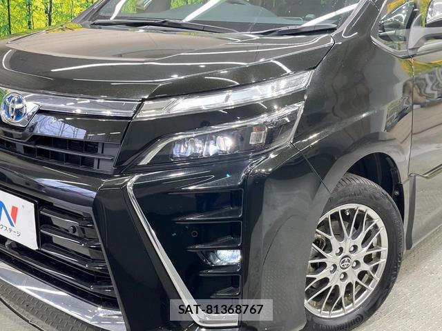 Toyota VOXY 2021-09 8551099-12