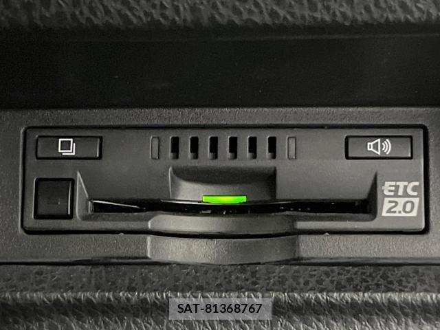 Toyota VOXY 2021-09 8551099-6