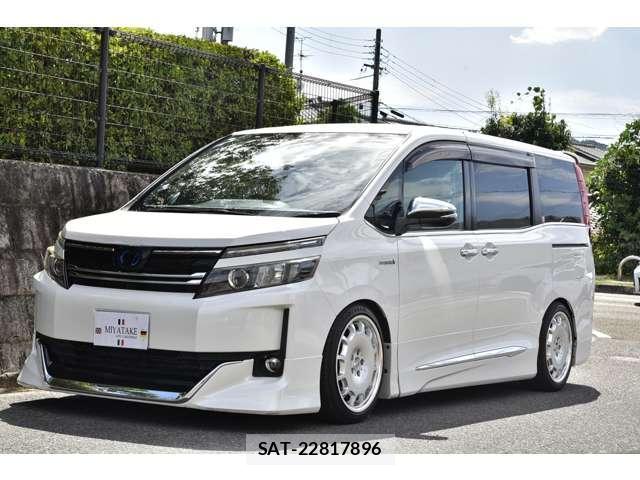 Toyota VOXY 2014-03 8551194-13