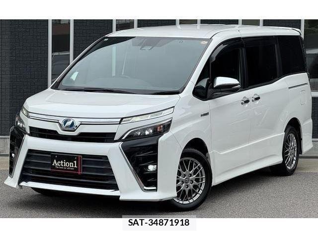 Toyota VOXY 2018-03 8551350-0