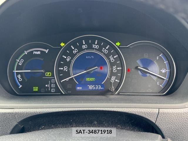 Toyota VOXY 2018-03 8551350-12