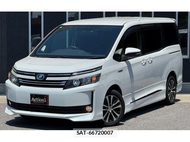 Toyota VOXY 2014-08 8551351-0