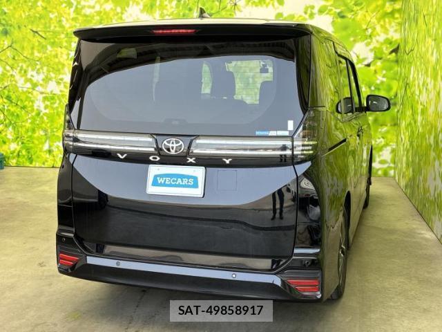 Toyota VOXY 2022-09 8551454-2