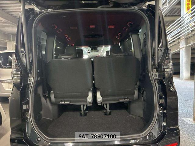 Toyota VOXY 2022-03 8551469-8