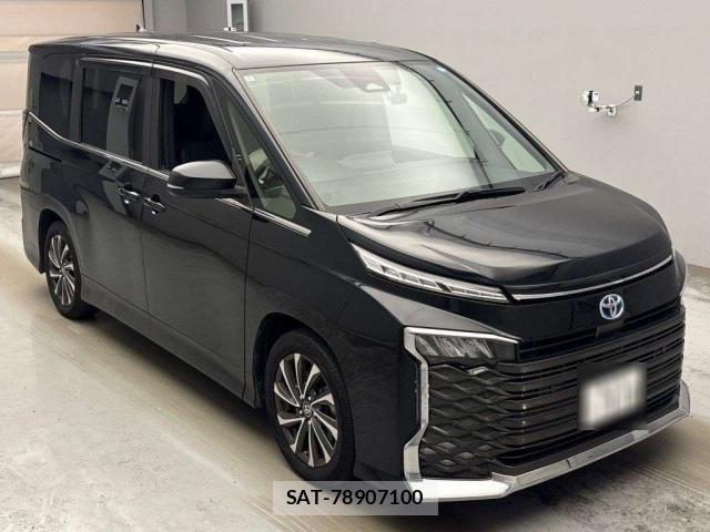 Toyota VOXY 2022-03 8551469-9