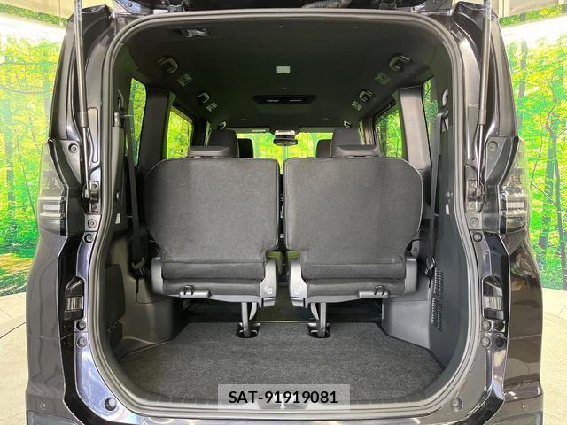 Toyota VOXY 2022-04 8551665-11