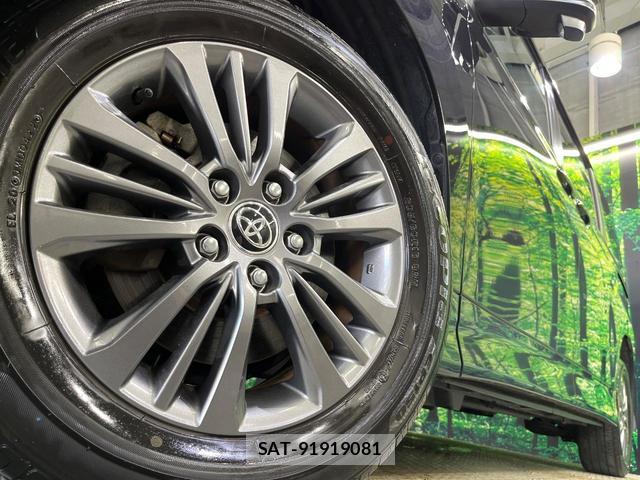Toyota VOXY 2022-04 8551665-13