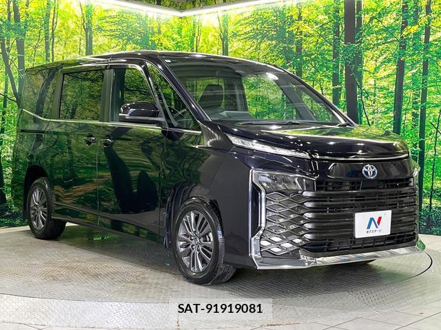 Toyota VOXY 2022-04 8551665-16