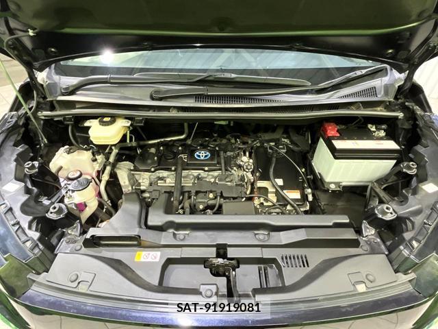 Toyota VOXY 2022-04 8551665-18