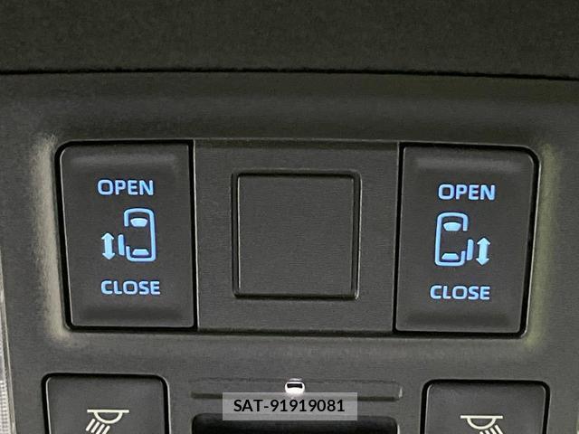 Toyota VOXY 2022-04 8551665-3