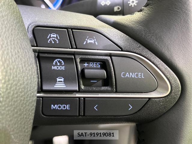 Toyota VOXY 2022-04 8551665-6