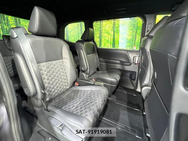 Toyota VOXY 2022-04 8551665-9