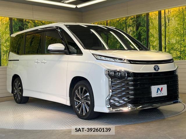 Toyota VOXY 2022-03 8551695-16