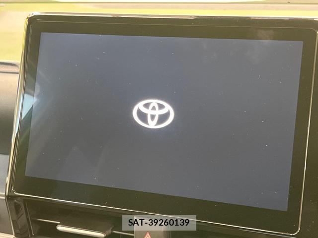 Toyota VOXY 2022-03 8551695-2