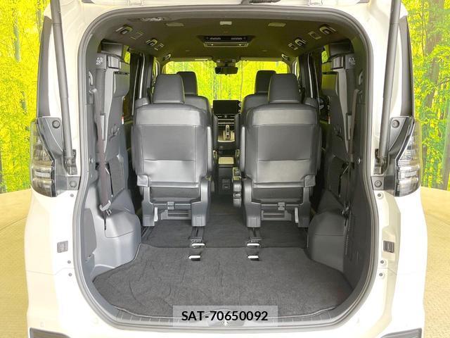 Toyota VOXY 2022-09 8551748-10