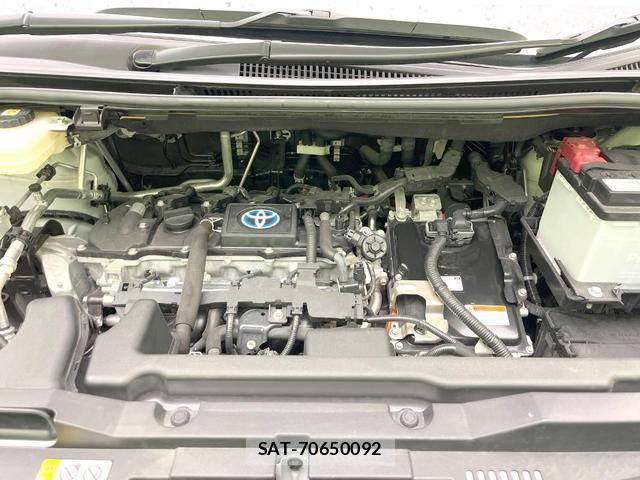 Toyota VOXY 2022-09 8551748-17
