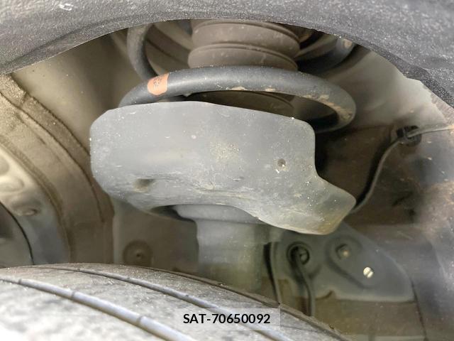 Toyota VOXY 2022-09 8551748-19