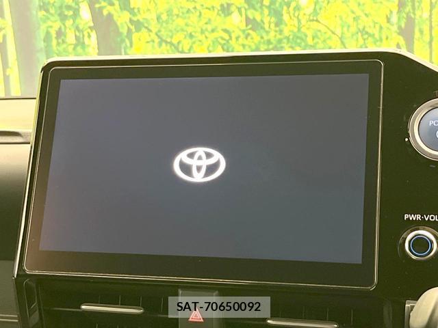 Toyota VOXY 2022-09 8551748-4