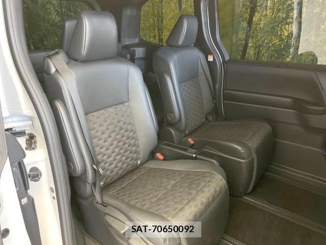Toyota VOXY 2022-09 8551748-8